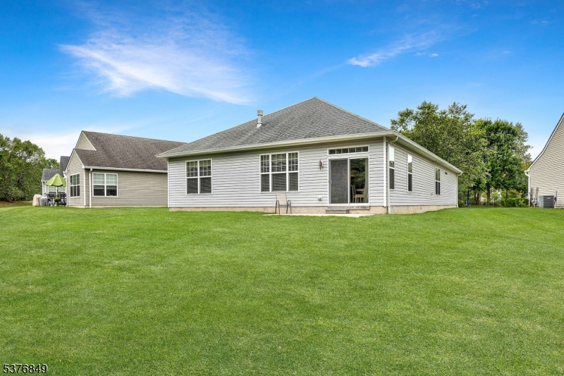 Franklin Twp., New Jersey, 08873, United States, 3 Bedrooms Bedrooms, ,2 BathroomsBathrooms,Residential,For Sale,1926291