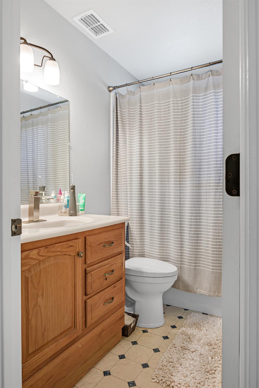 Cameron Park, California, 95682, United States, 4 Bedrooms Bedrooms, ,3 BathroomsBathrooms,Residential,For Sale,1942524