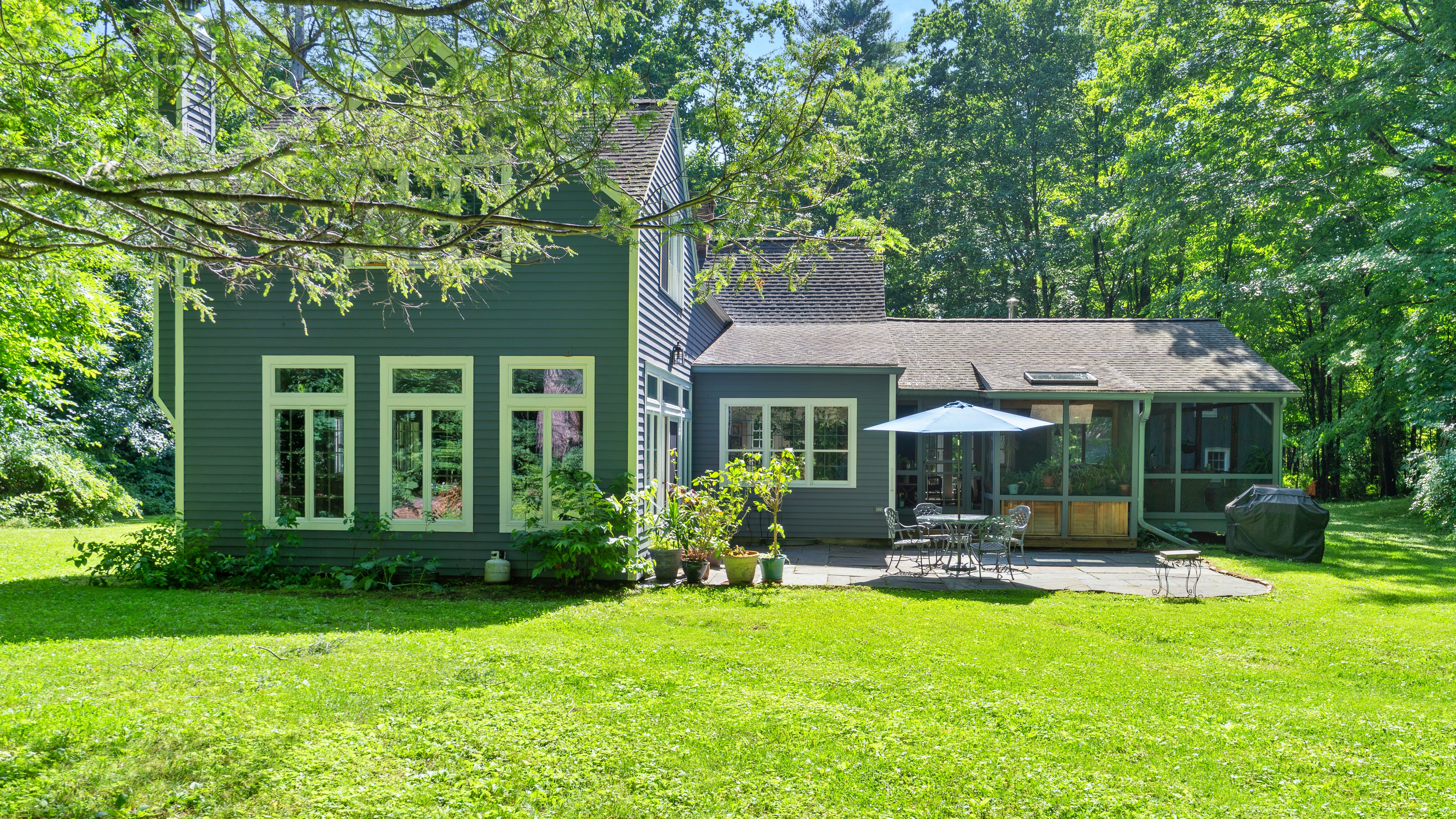  Berkshire Retreat: 4 Private Acres Near Downtown Great Barrington - 物件實景