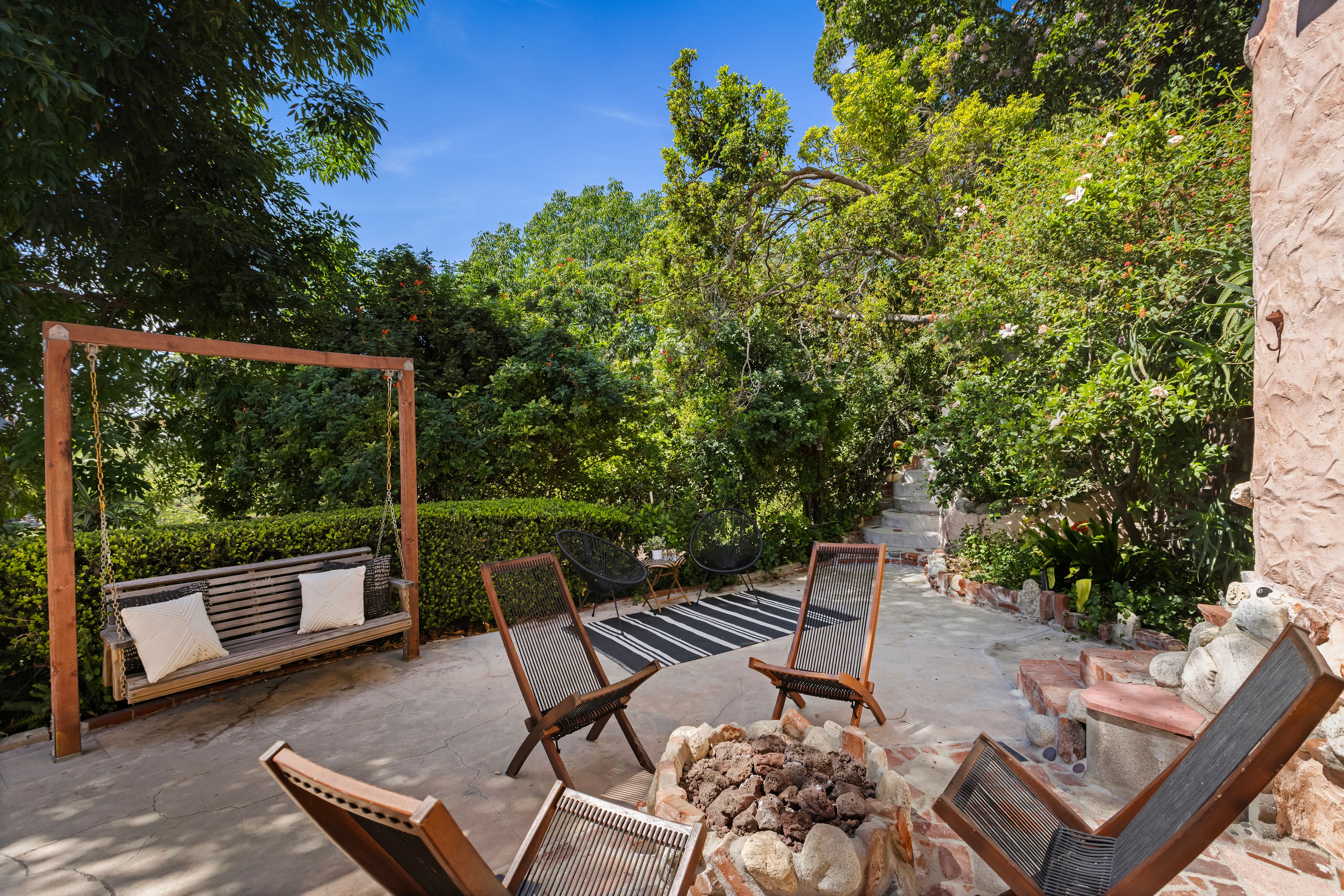  A Storybook Compound - 物件實景