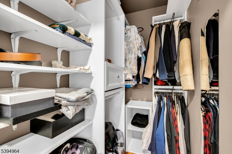 Roselle Park Boro, New Jersey, 07204, United States, 4 Bedrooms Bedrooms, ,1 BathroomBathrooms,Residential,For Sale,1987650