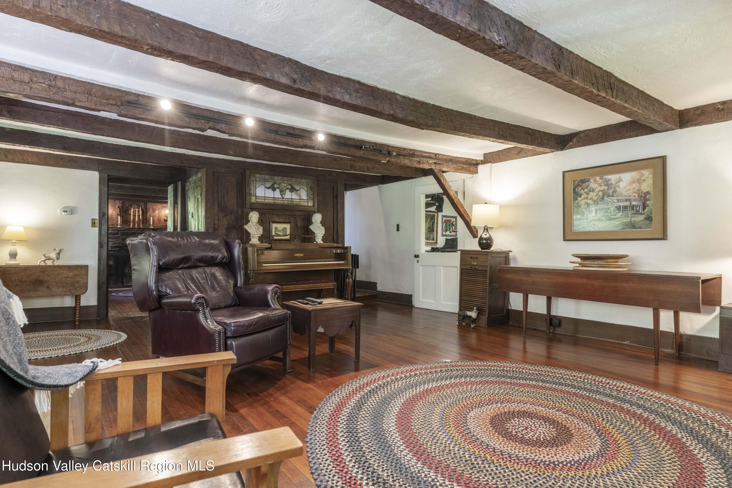 Saugerties, New York, 12477, United States, 2 Bedrooms Bedrooms, ,2 BathroomsBathrooms,Residential,For Sale,1827132