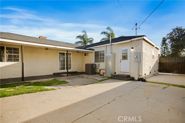 South Gate, California, 90280, United States, 3 Bedrooms Bedrooms, ,2 BathroomsBathrooms,Residential,For Sale,1974979