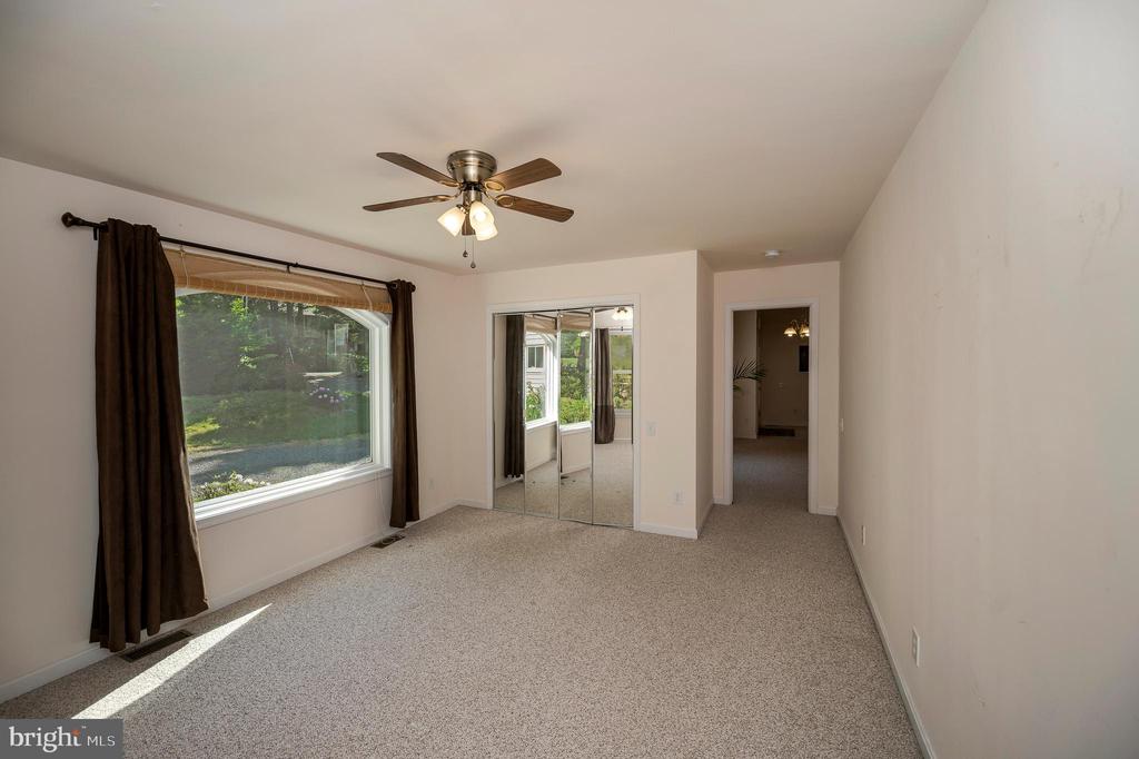 Locust Grove, Virginia, 22508, United States, 4 Bedrooms Bedrooms, ,4 BathroomsBathrooms,Residential,For Sale,1810650