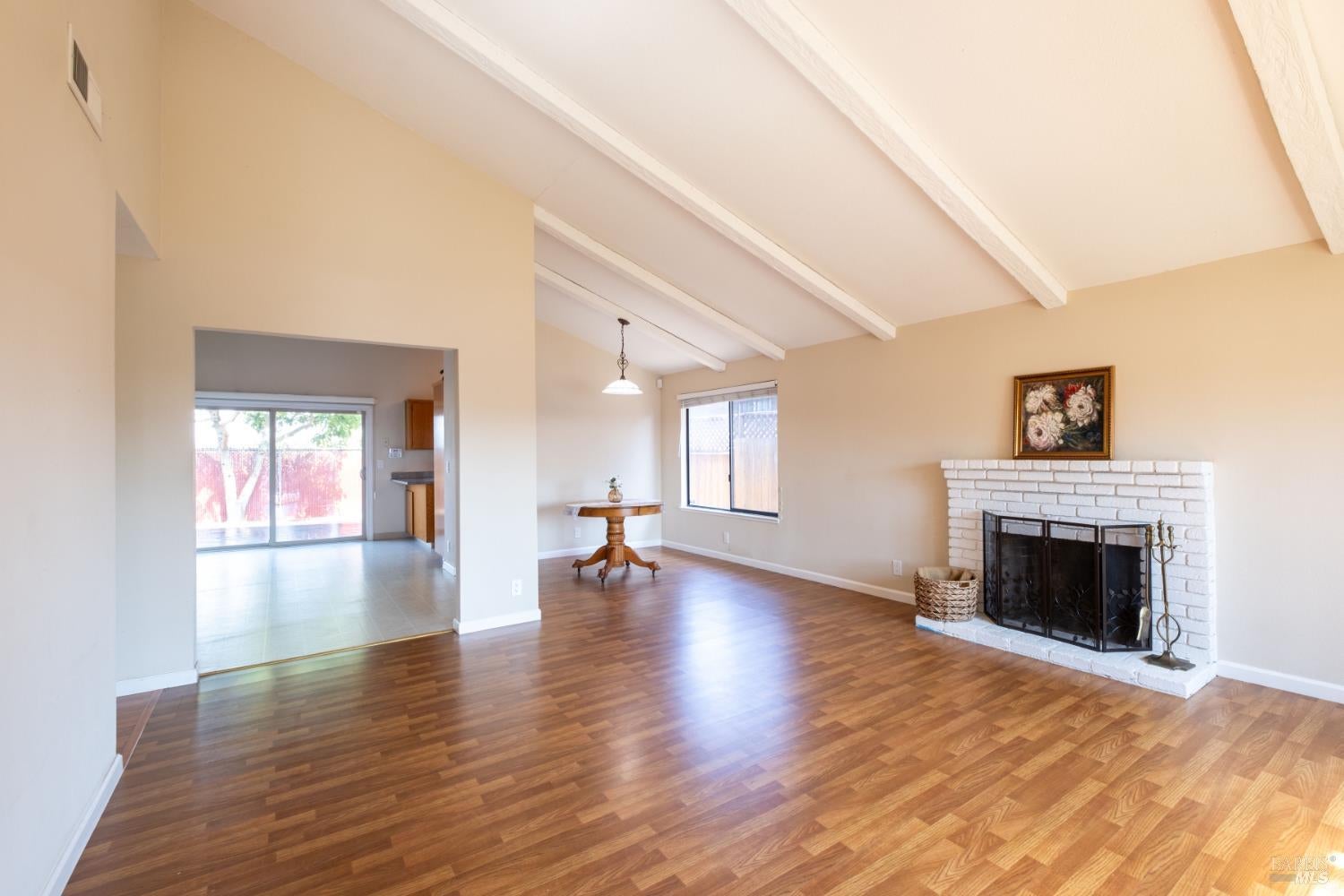 Vallejo, California, 94589, United States, 4 Bedrooms Bedrooms, ,2 BathroomsBathrooms,Residential,For Sale,1948983