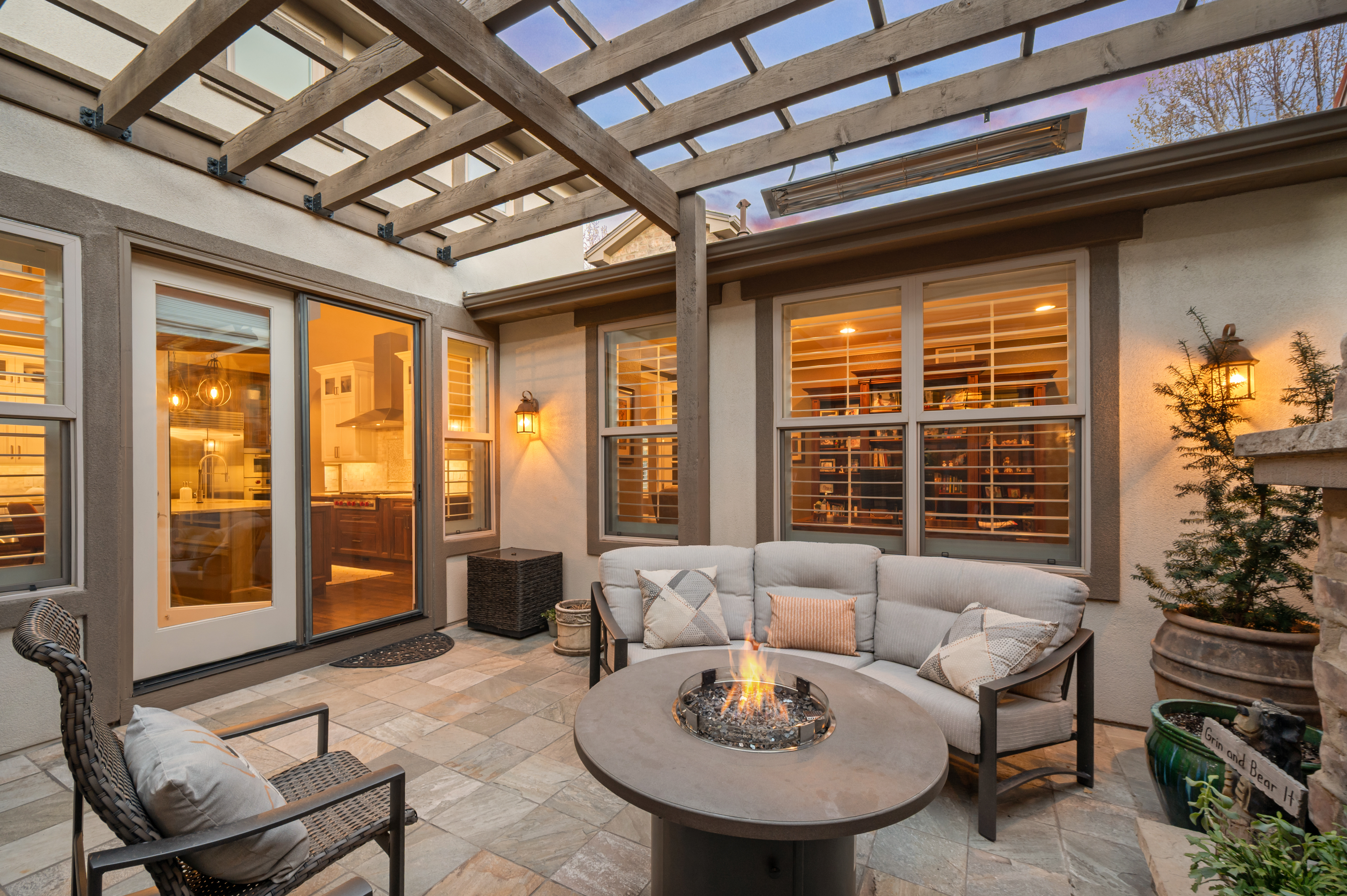  Infinity Ranch  Meticulous Upgrades - 物件實景