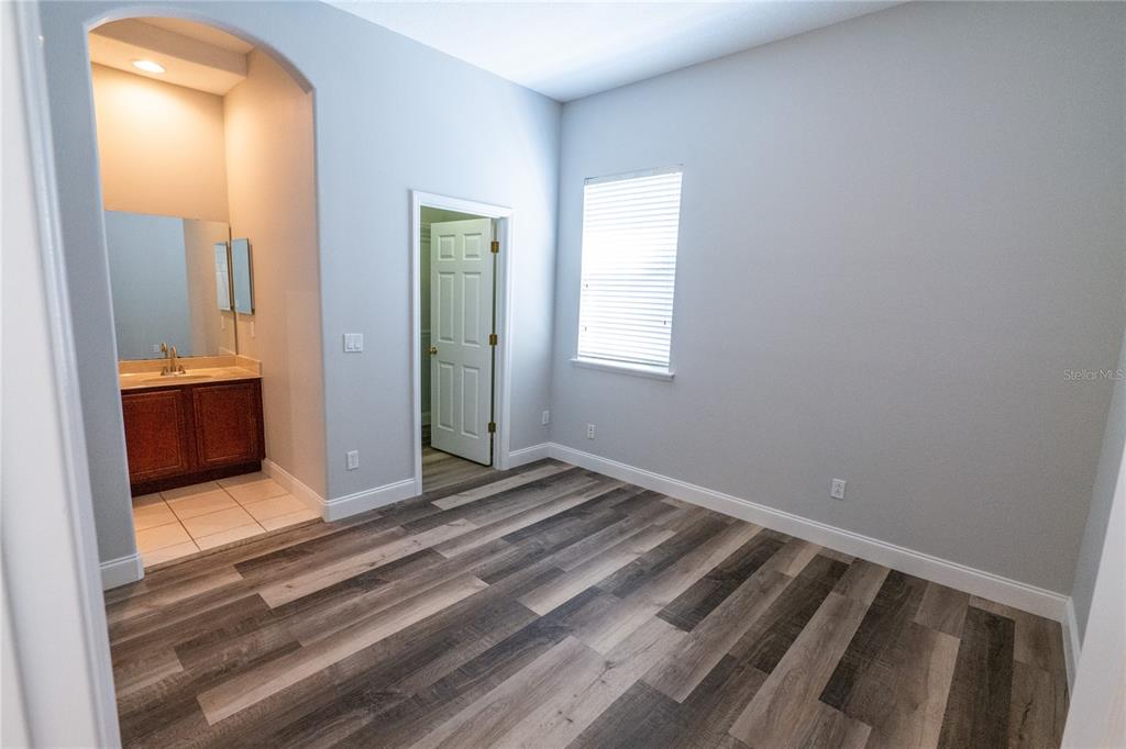 Orlando, Florida, 32824, United States, 5 Bedrooms Bedrooms, ,4 BathroomsBathrooms,Residential,For Sale,1988191