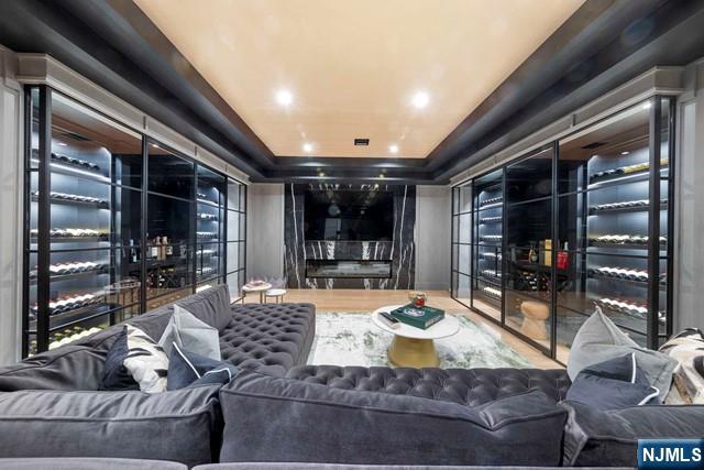 Saddle River, New Jersey, 07458, United States, 6 Bedrooms Bedrooms, ,10 BathroomsBathrooms,Residential,For Sale,1793660