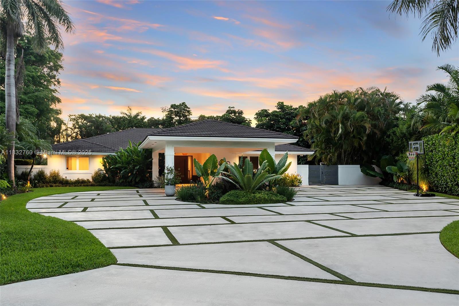 Miami, Florida, 33137, United States, 4 Bedrooms Bedrooms, ,5 BathroomsBathrooms,Residential,For Sale,1883564