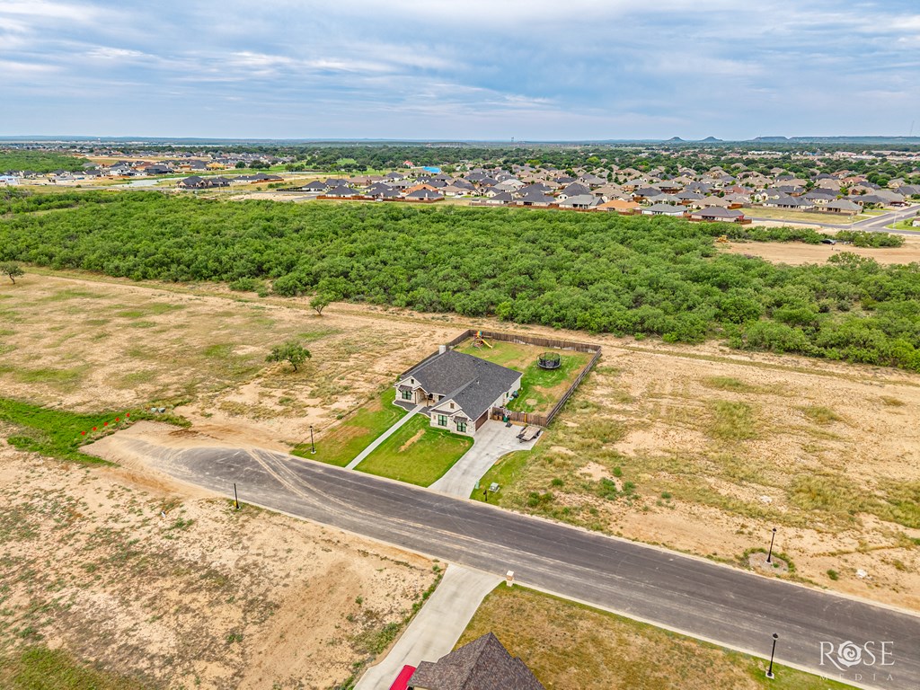 San Angelo, Texas, 76904, United States, 4 Bedrooms Bedrooms, ,3 BathroomsBathrooms,Residential,For Sale,1941771