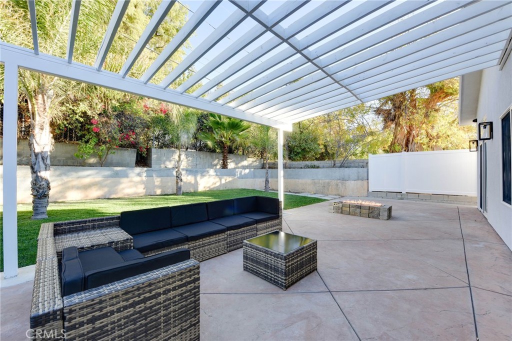 Woodland Hills, California, 91364, United States, 4 Bedrooms Bedrooms, ,3 BathroomsBathrooms,Residential,For Sale,1982021