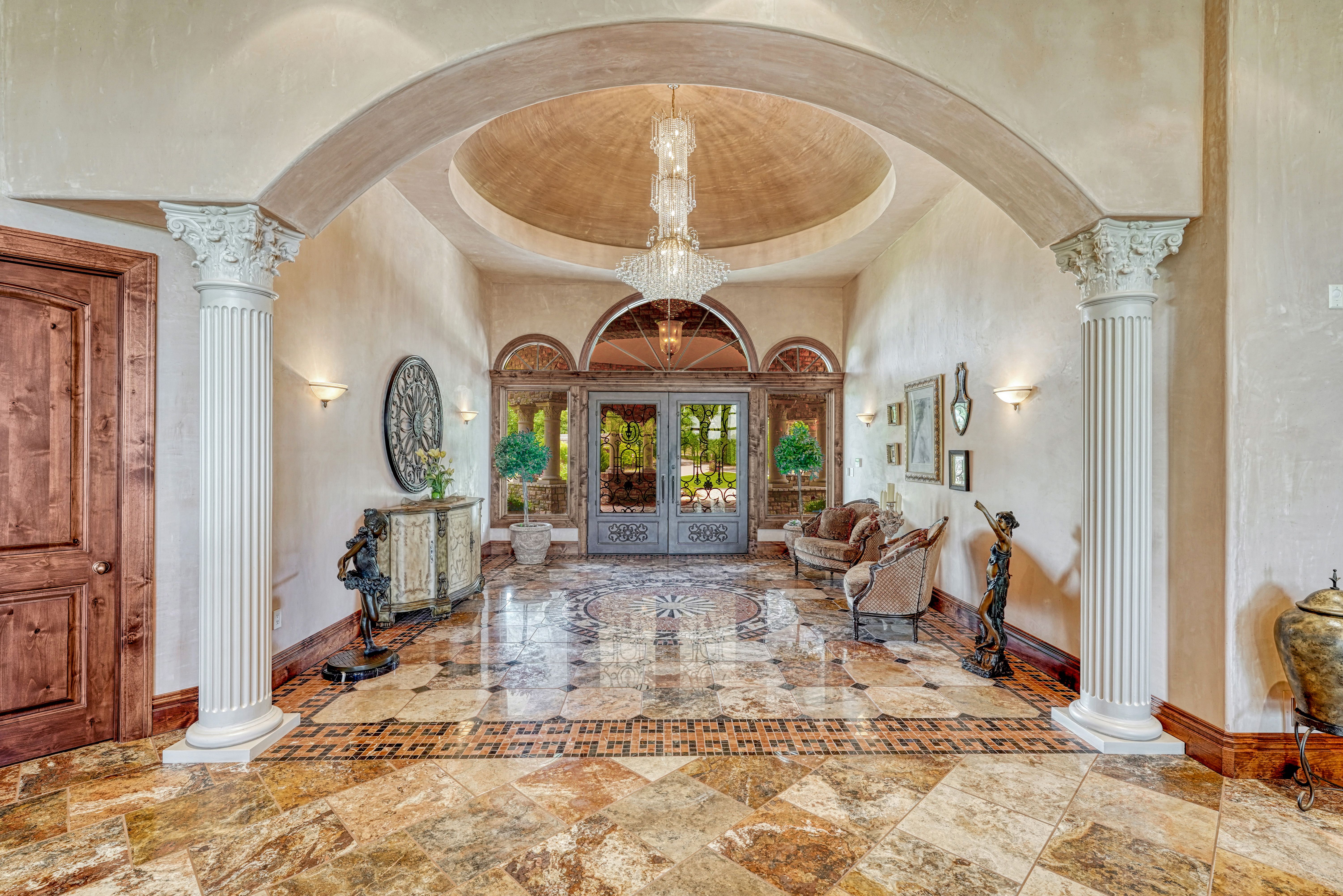  Extraordinary Estate on Pueblo