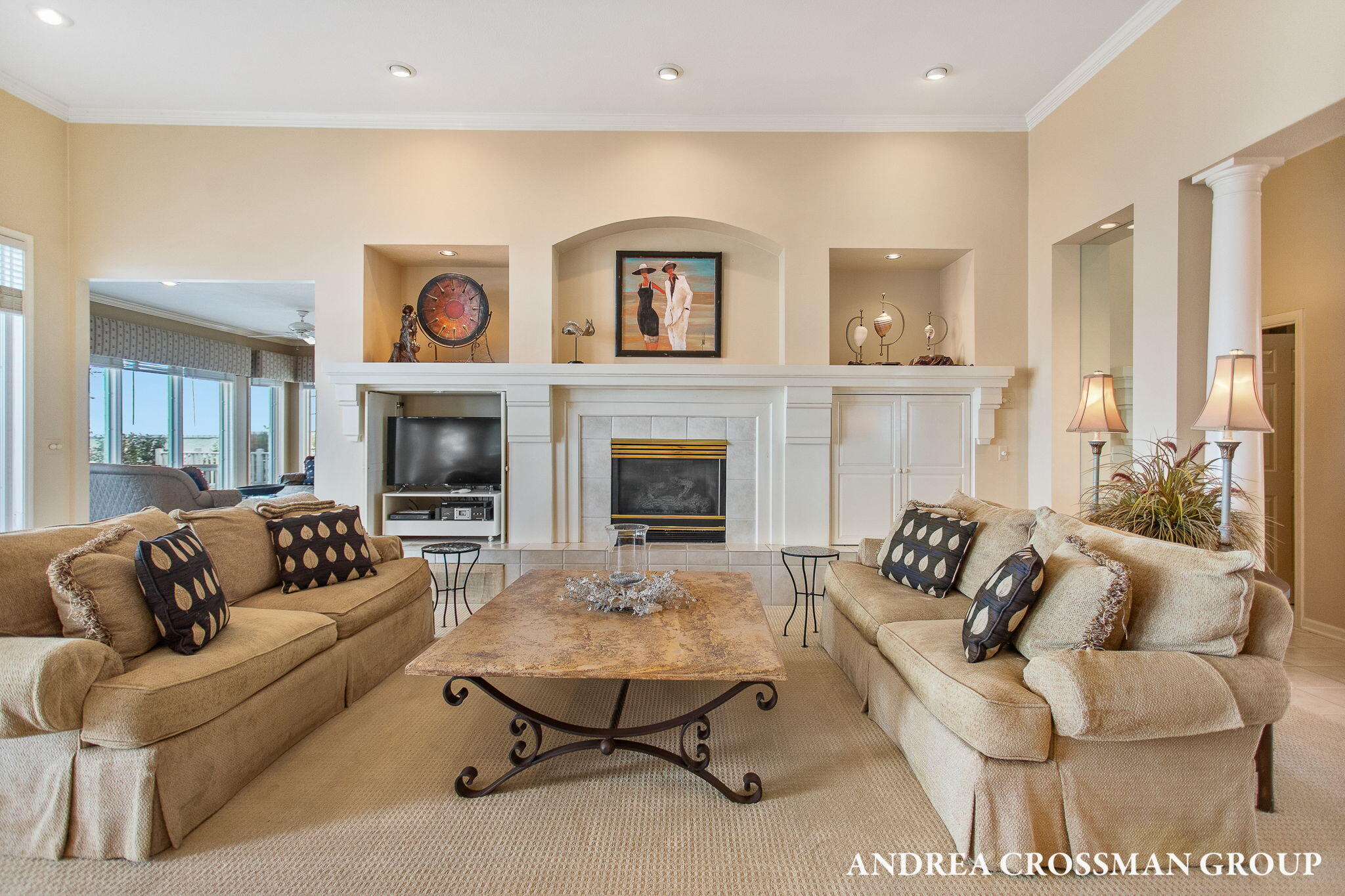 St. Joseph, Michigan, 49085, United States, 4 Bedrooms Bedrooms, ,4 BathroomsBathrooms,Residential,For Sale,1960959