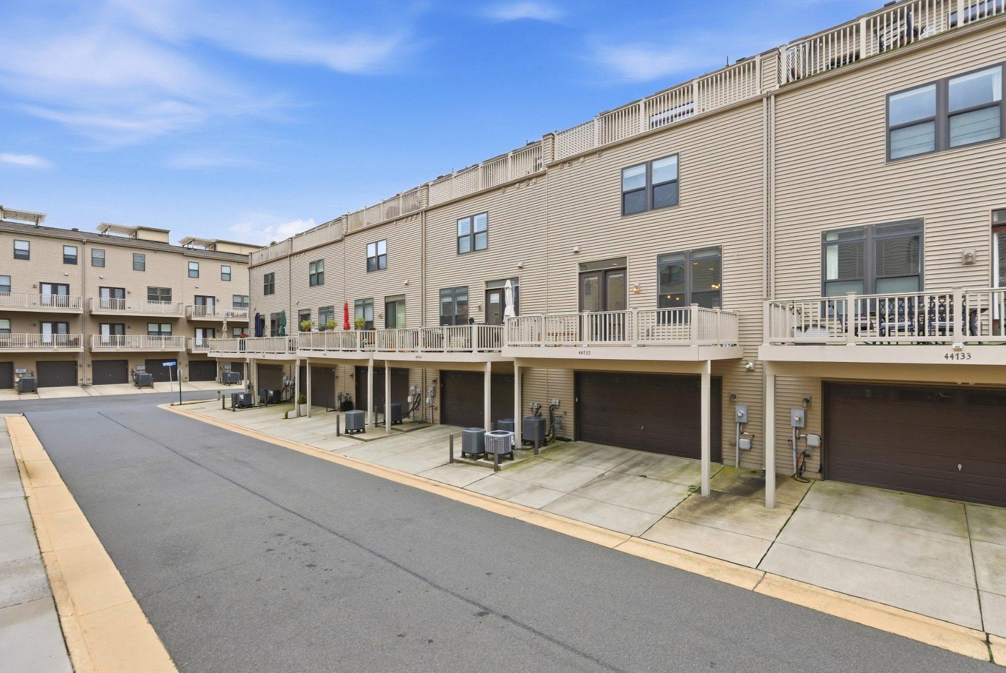  44735 Medway Terrace, Ashburn, VA, 20147 - 物件實景