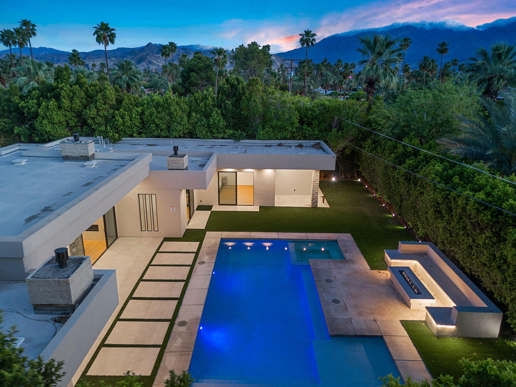 Palm Springs, California, 92262, United States, 5 Bedrooms Bedrooms, ,4 BathroomsBathrooms,Residential,For Sale,1805387