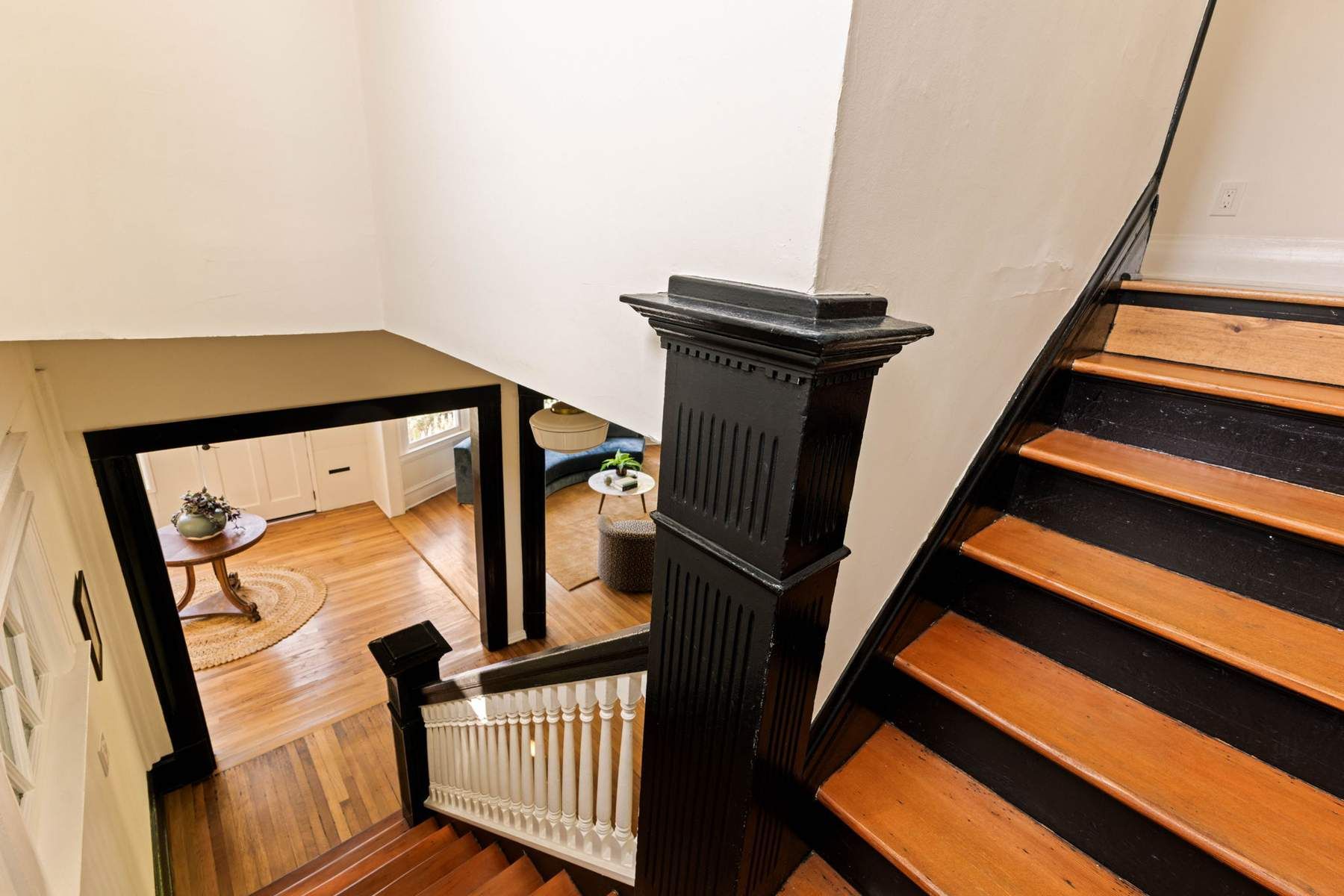  125 Roselawn Place - 物件實景