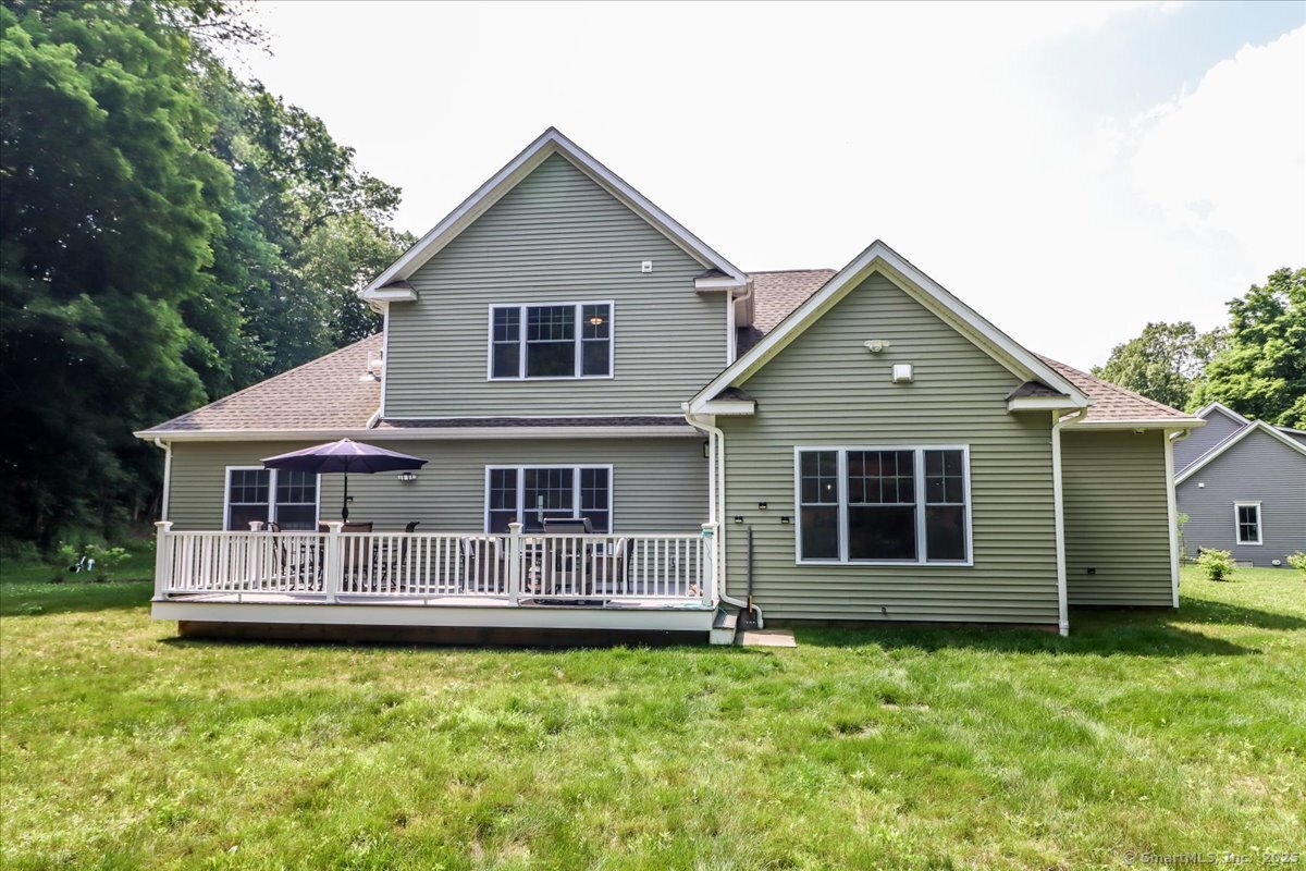 New Milford, Connecticut, 06776, United States, 2 Bedrooms Bedrooms, ,3 BathroomsBathrooms,Residential,For Sale,1875818