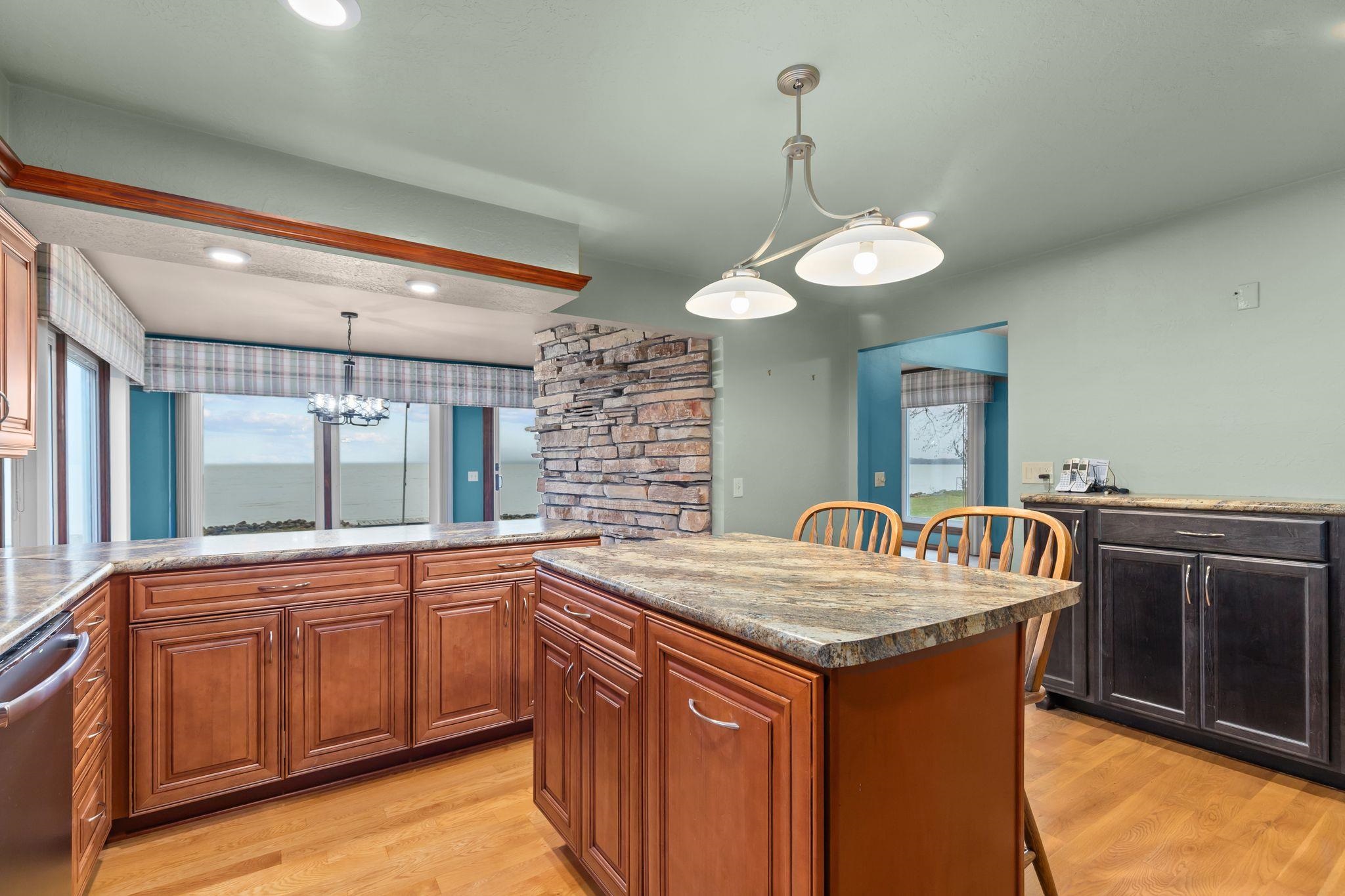 MENASHA, Wisconsin, 54942, United States, 4 Bedrooms Bedrooms, ,2 BathroomsBathrooms,Residential,For Sale,1996983