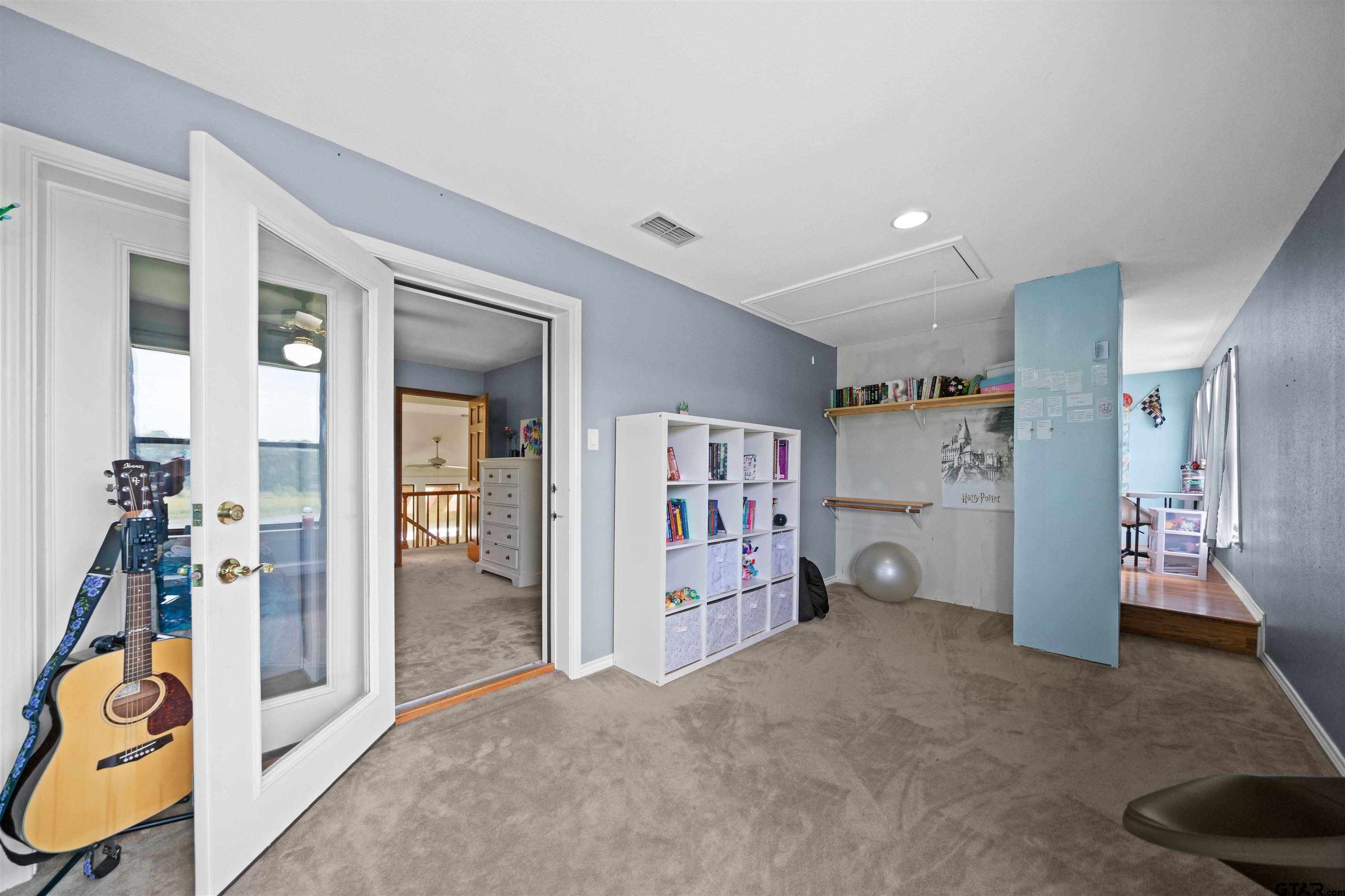 Jacksonville, Texas, 75766, United States, 6 Bedrooms Bedrooms, ,4 BathroomsBathrooms,Residential,For Sale,1805693