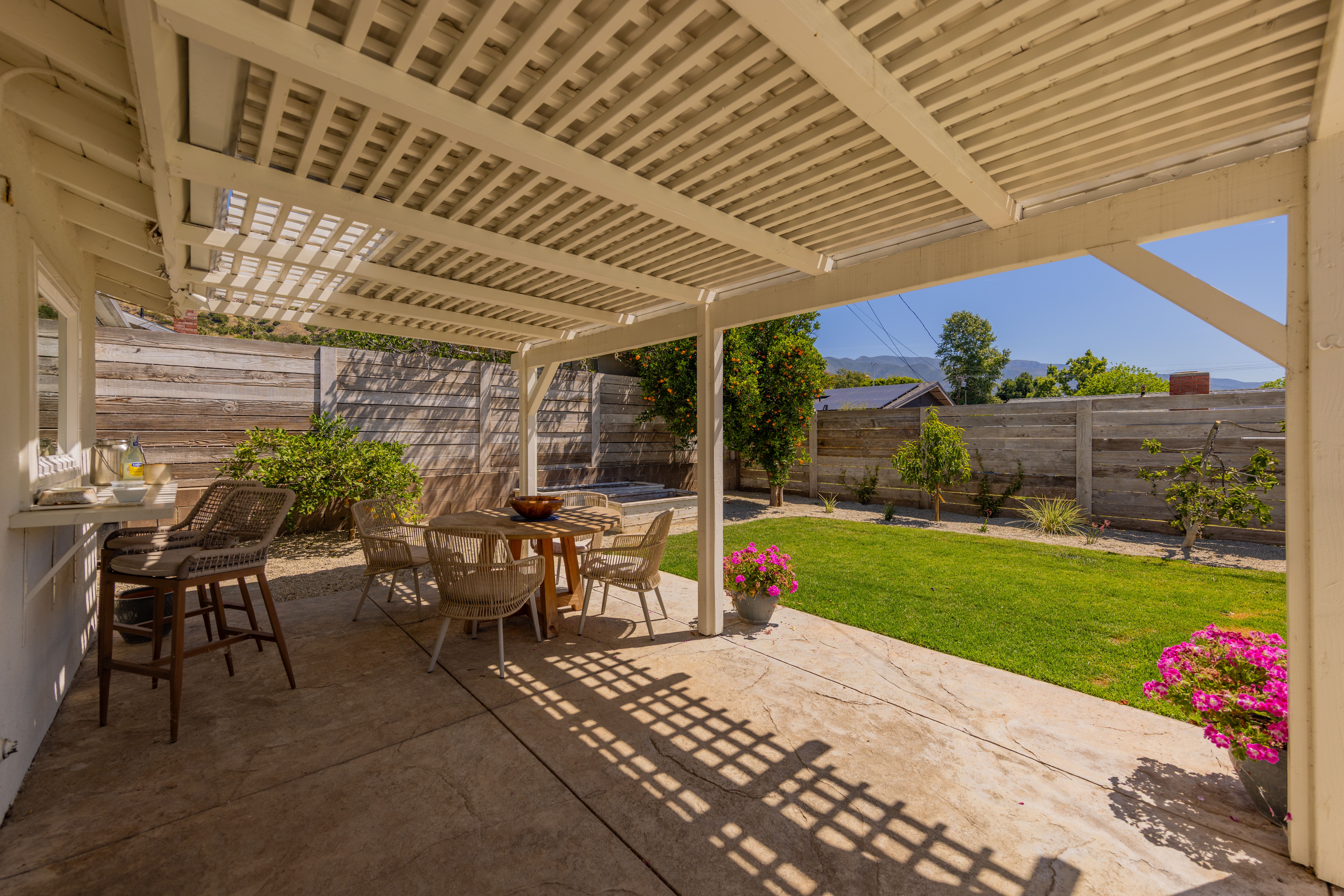  1402 Drown Avenue, Ojai, CA 93023 - 物件實景