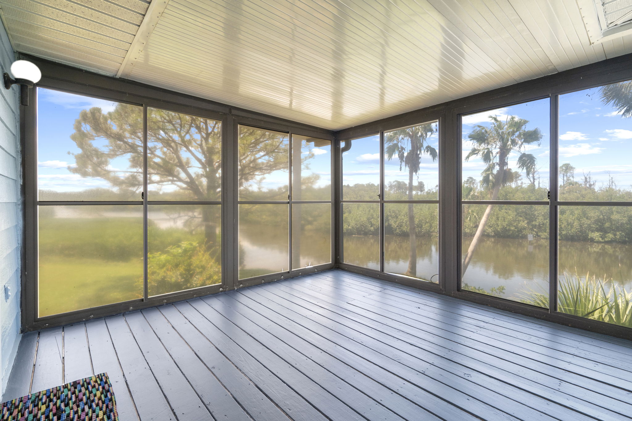 Tarpon Springs, Florida, 34689, United States, 3 Bedrooms Bedrooms, ,2 BathroomsBathrooms,Residential,For Sale,1976239