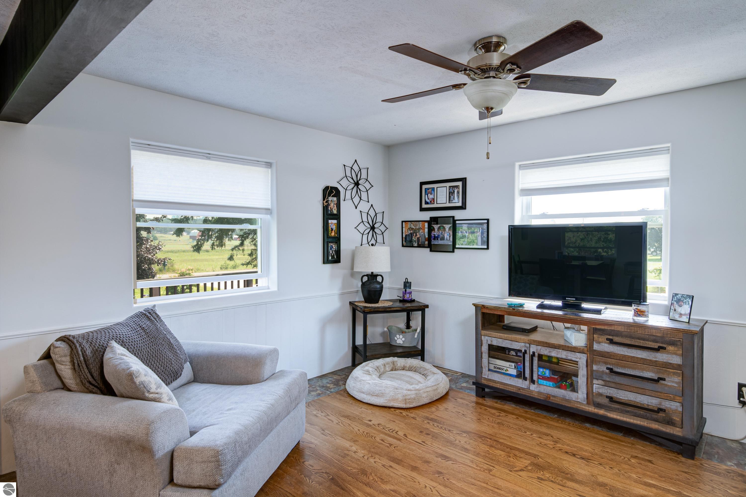 Cedar, Michigan, 49621, United States, 4 Bedrooms Bedrooms, ,2 BathroomsBathrooms,Residential,For Sale,1917119