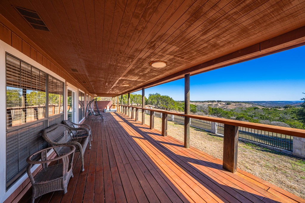 Kerrville, Texas, 78028, United States, 3 Bedrooms Bedrooms, ,5 BathroomsBathrooms,Residential,For Sale,1930958
