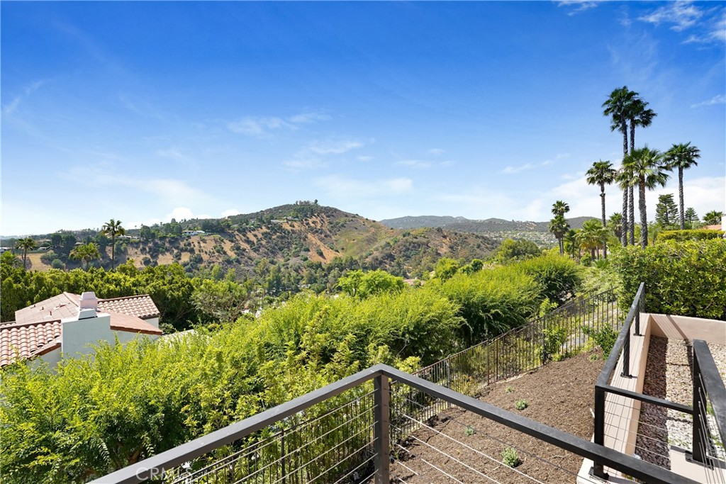 Calabasas, California, 91302, United States, 3 Bedrooms Bedrooms, ,3 BathroomsBathrooms,Residential,For Sale,1885380