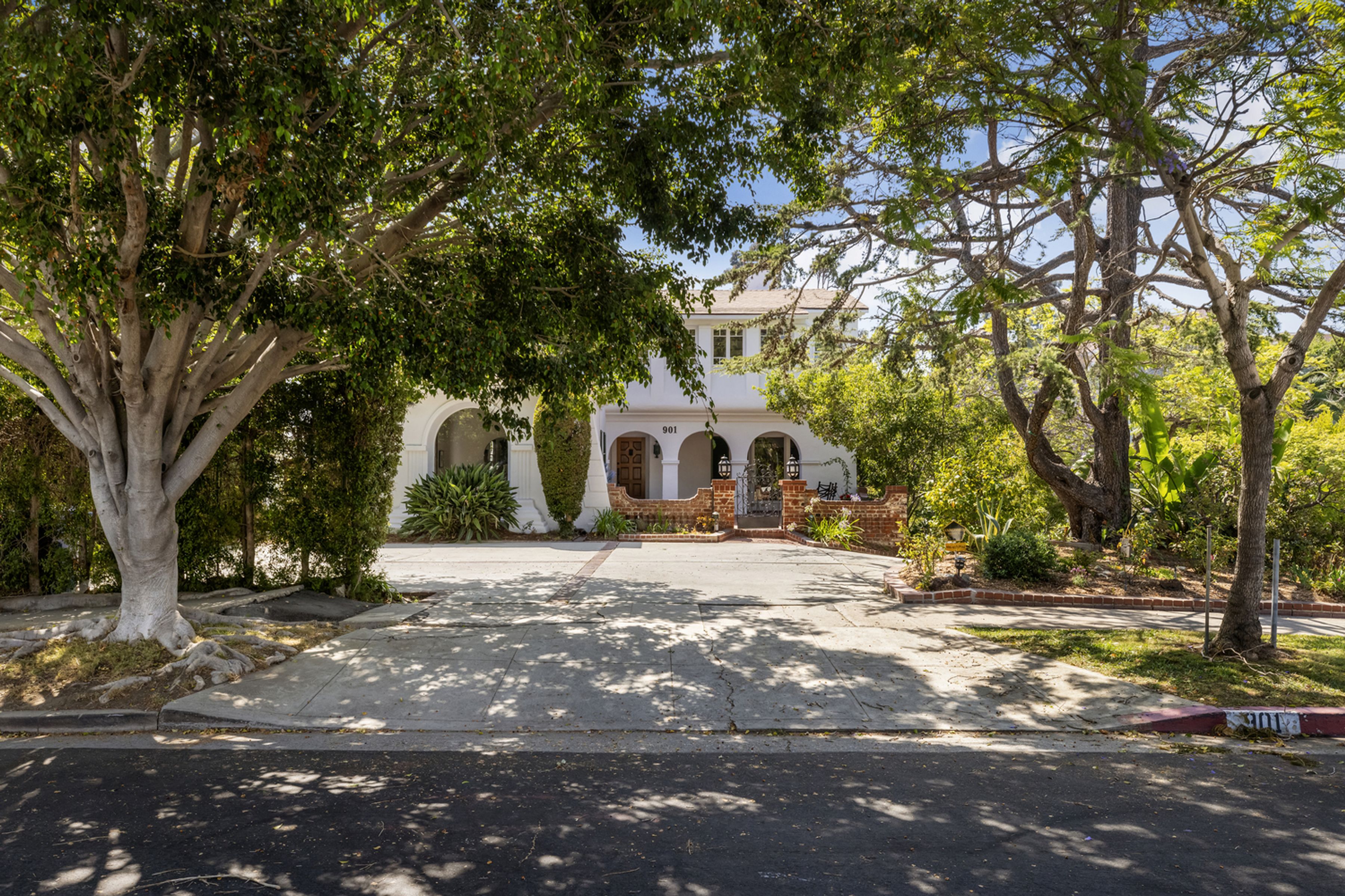  901 Malcolm Ave - 物件實景