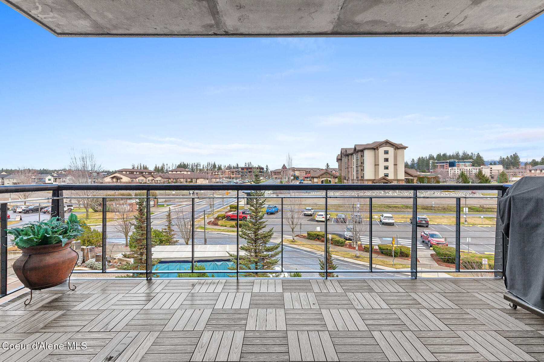 Coeur d'Alene, Idaho, 83814, United States, 2 Bedrooms Bedrooms, ,2 BathroomsBathrooms,Residential,For Sale,2007822