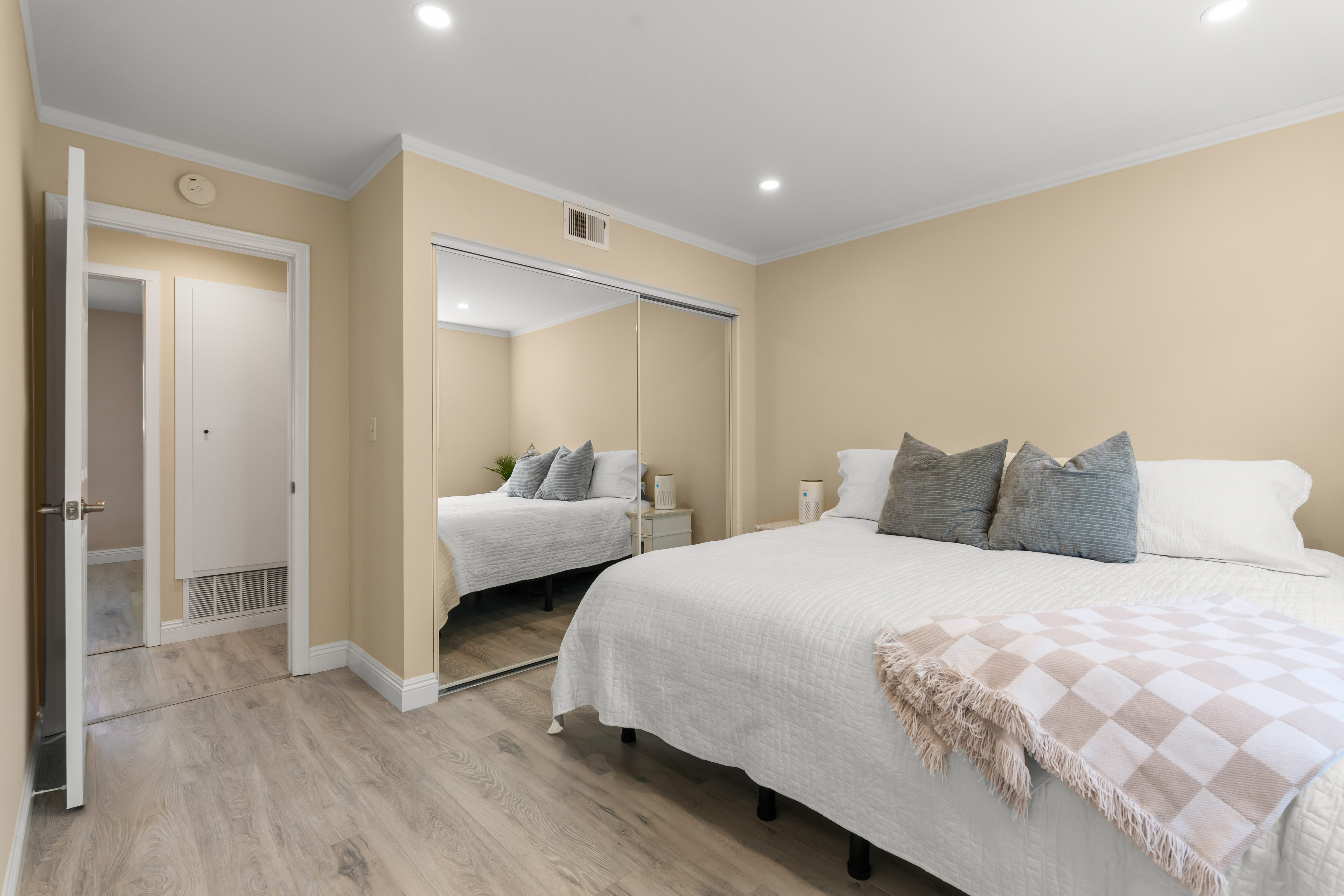  8123 Shasta Street, Ventura, CA 93004 - 物件實景