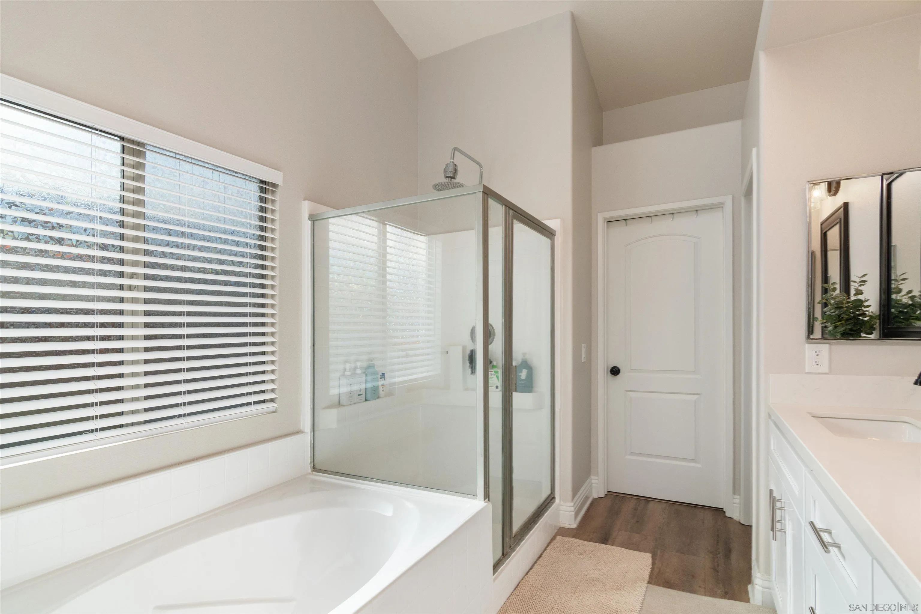 Winchester, California, 92596, United States, 3 Bedrooms Bedrooms, ,2 BathroomsBathrooms,Residential,For Sale,1956412