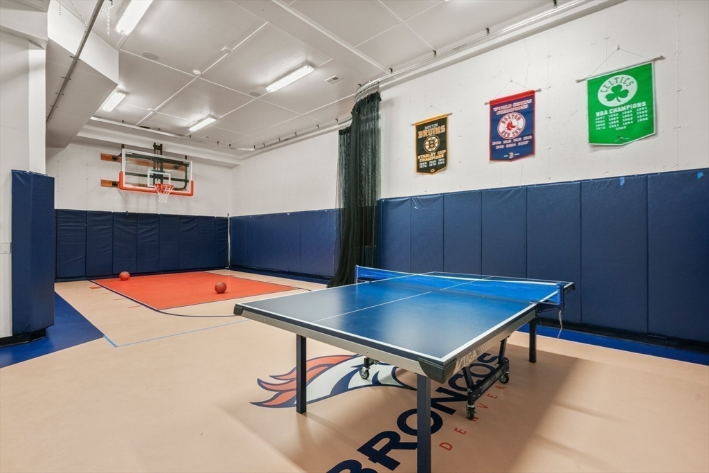 Wellesley, Massachusetts, 02482, United States, 6 Bedrooms Bedrooms, ,10 BathroomsBathrooms,Residential,For Sale,1794537