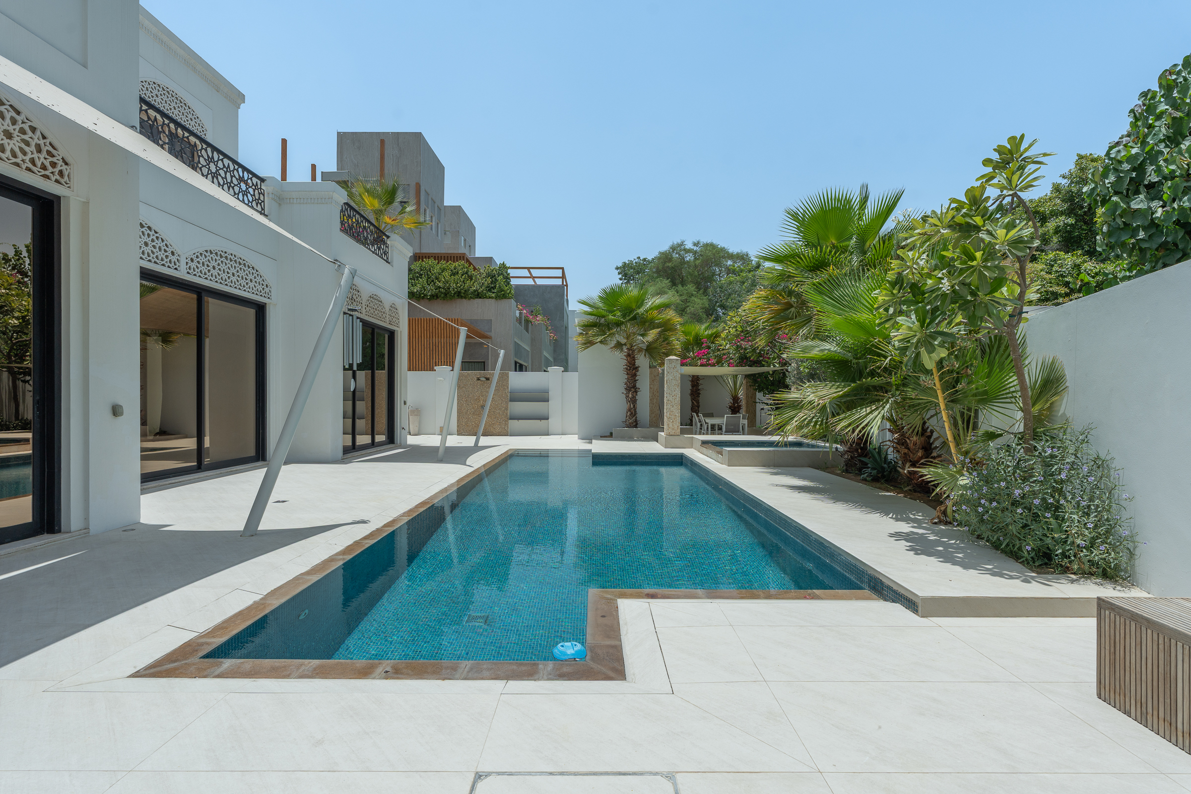  Opulent Corner Villa in Al Barari - 物件實景