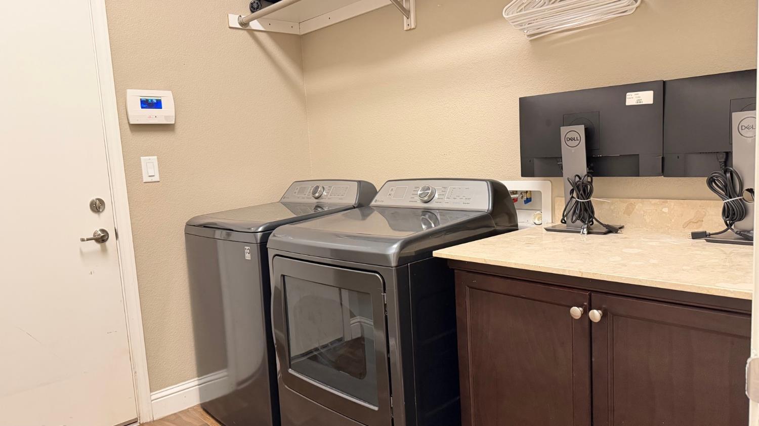 Fresno, California, 93723, United States, 4 Bedrooms Bedrooms, ,3 BathroomsBathrooms,Residential,For Sale,2010730