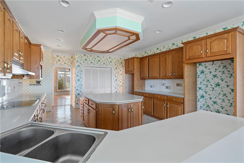 Gainesville, Georgia, 30506, United States, 5 Bedrooms Bedrooms, ,5 BathroomsBathrooms,Residential,For Sale,1996488