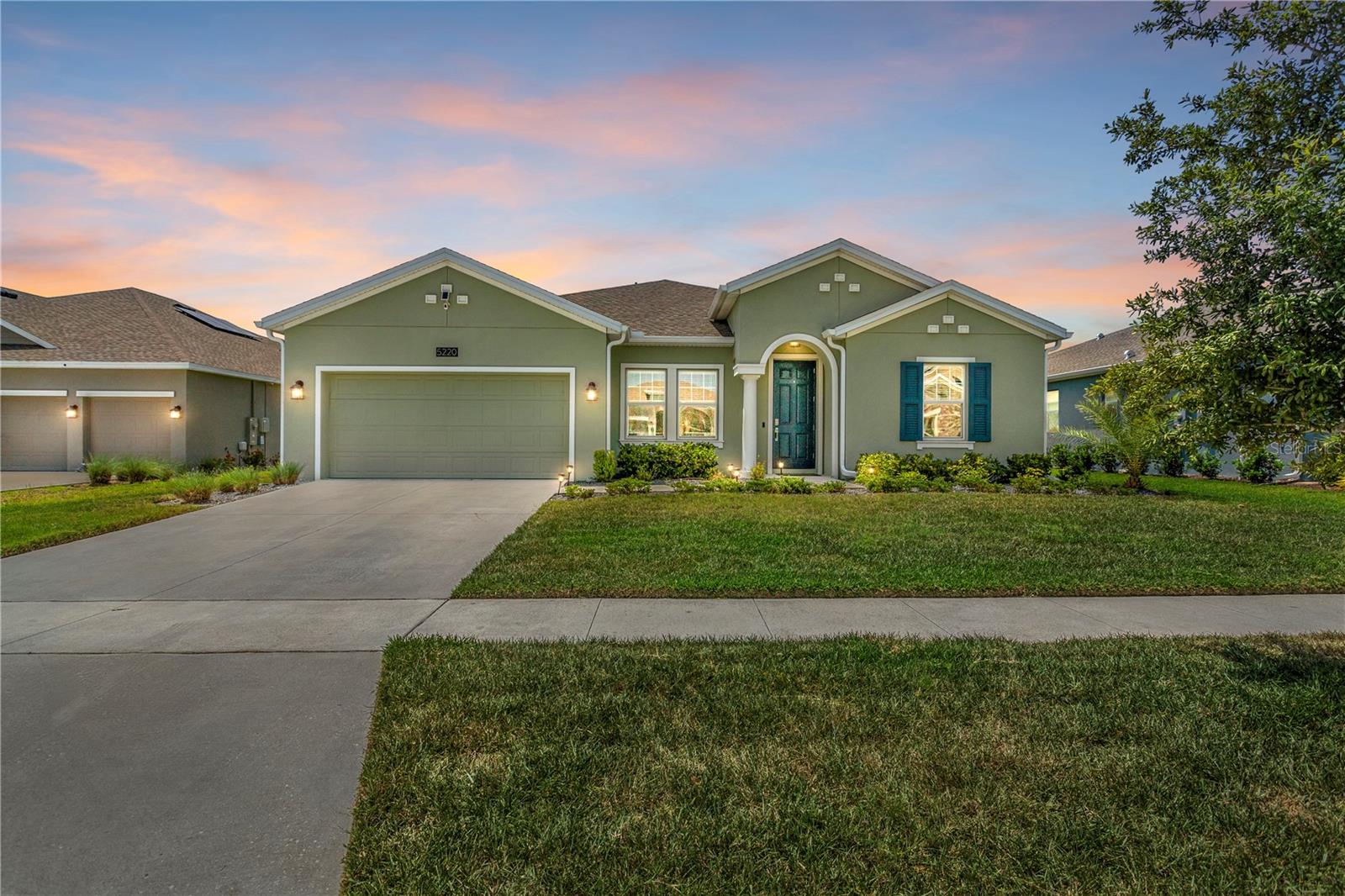 MOUNT DORA, Florida, 32757, United States, 4 Bedrooms Bedrooms, ,4 BathroomsBathrooms,Residential,For Sale,1978918