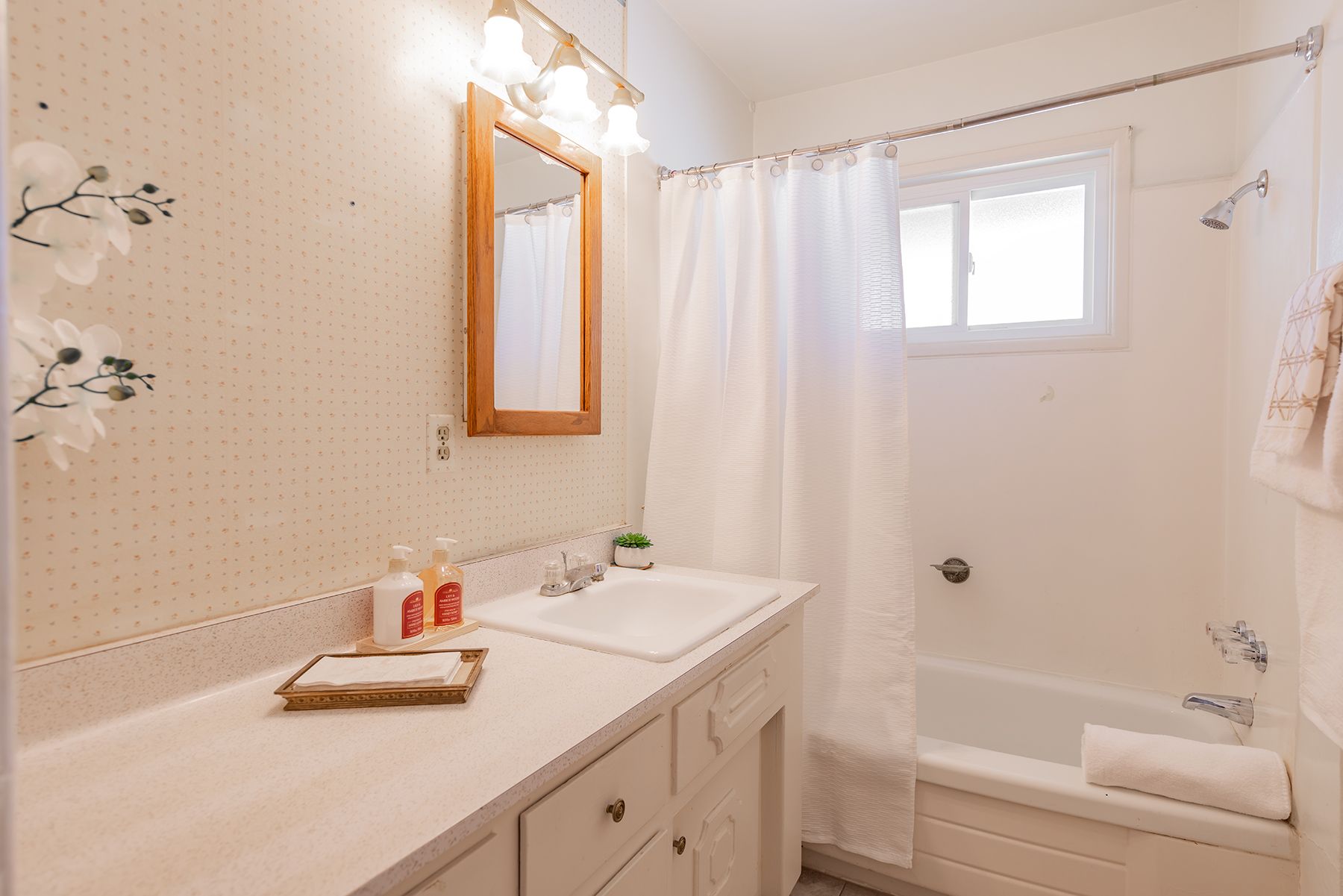  8482 Wesham Street, Ventura, CA 93004 - 物件實景