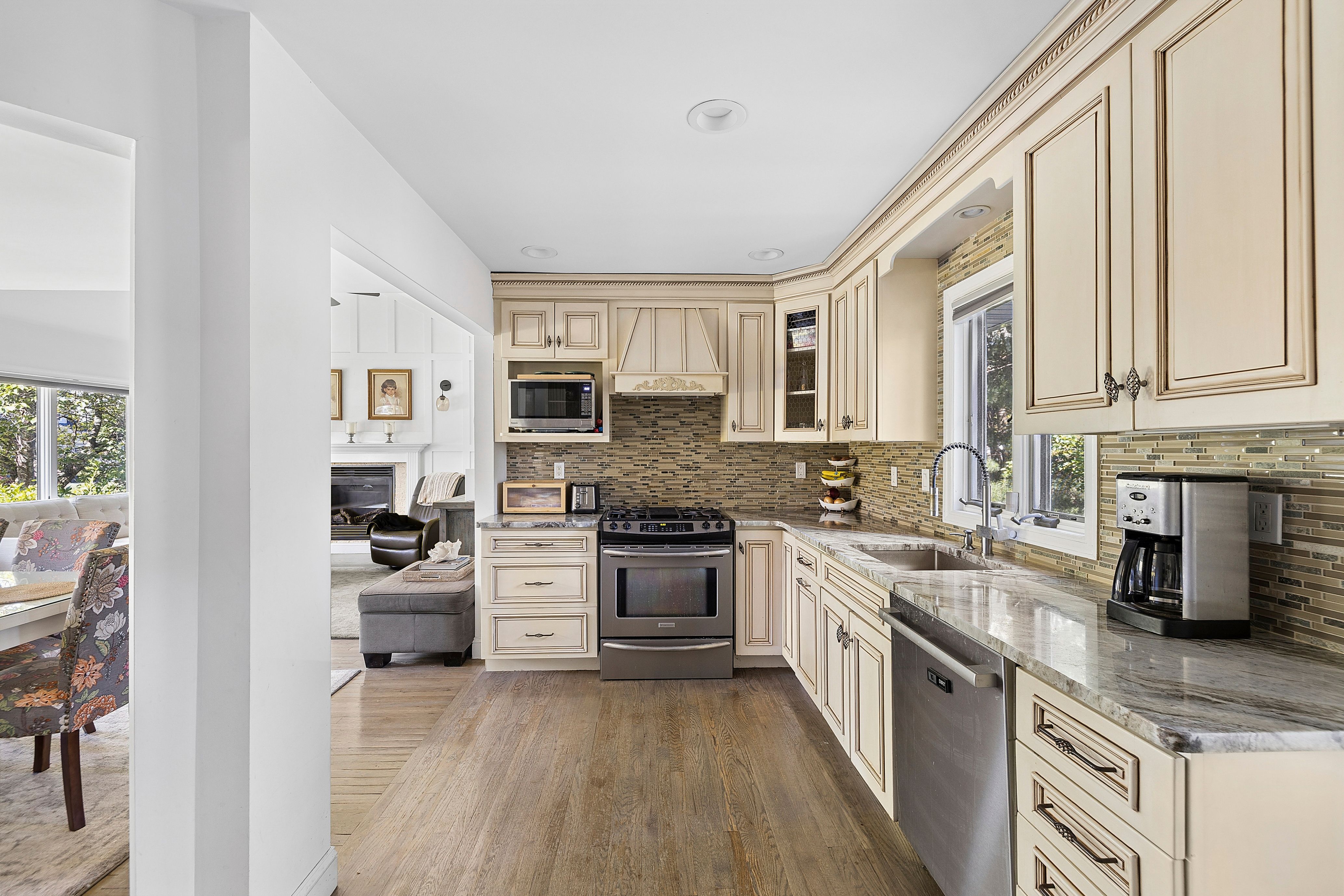  41 Marvin Drive, Kings Park, NY, 11754 - 物件實景