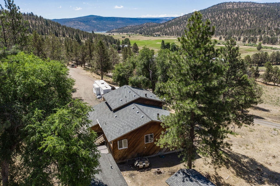 Prineville, Oregon, 97754, United States, 3 Bedrooms Bedrooms, ,3 BathroomsBathrooms,Residential,For Sale,1850319