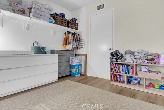 Placentia, California, 92870, United States, 2 Bedrooms Bedrooms, ,3 BathroomsBathrooms,Residential,For Sale,1997793