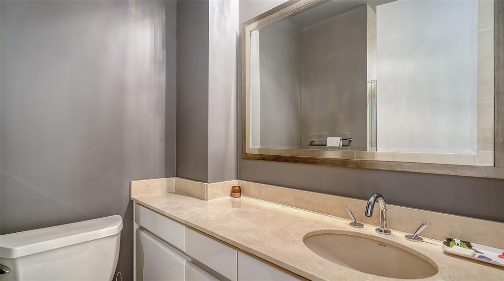 Longboat Key, Florida, 34228, United States, 3 Bedrooms Bedrooms, ,3 BathroomsBathrooms,Residential,For Sale,1989594