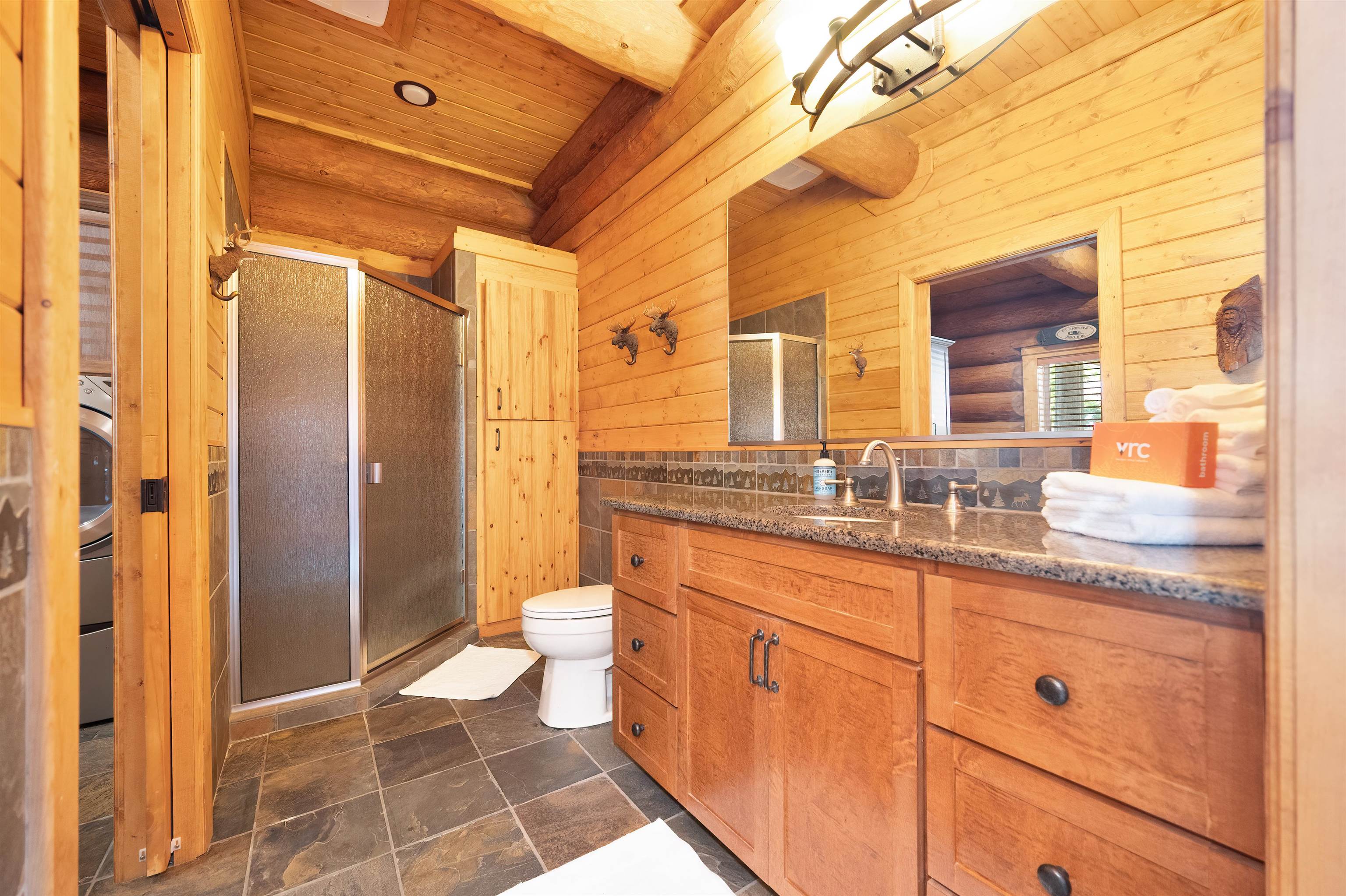 Kingston, Idaho, 83839, United States, 5 Bedrooms Bedrooms, ,4 BathroomsBathrooms,Residential,For Sale,1793473