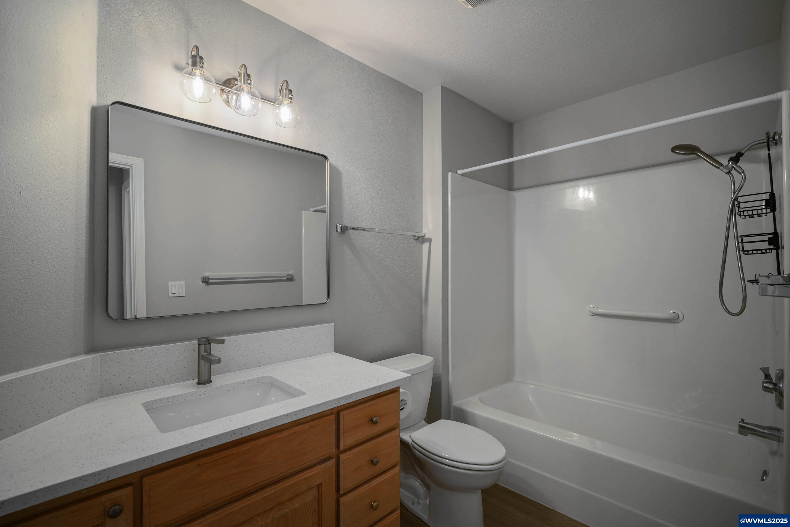 Salem, Oregon, 97304, United States, 3 Bedrooms Bedrooms, ,2 BathroomsBathrooms,Residential,For Sale,1838478