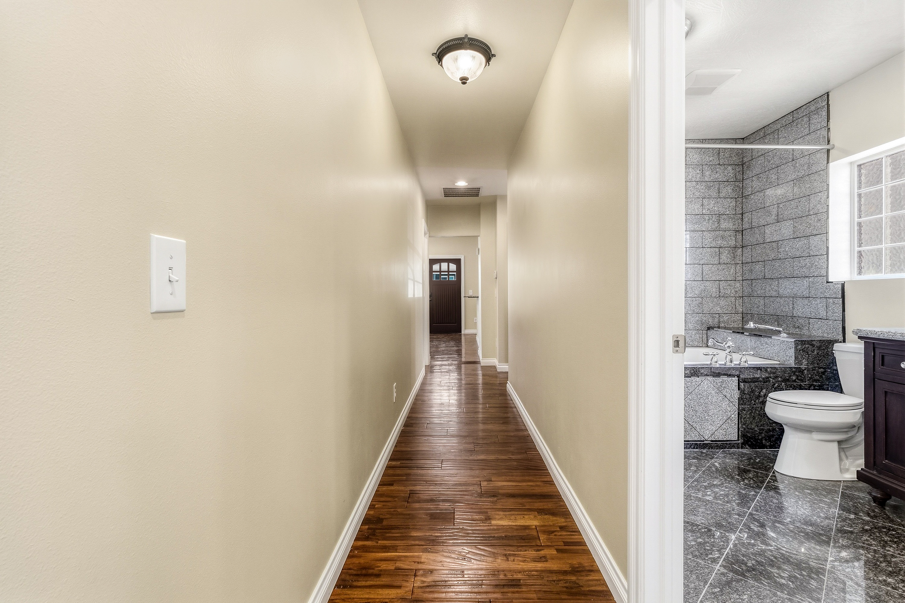  1031 Bonnie Brae St - 物件實景