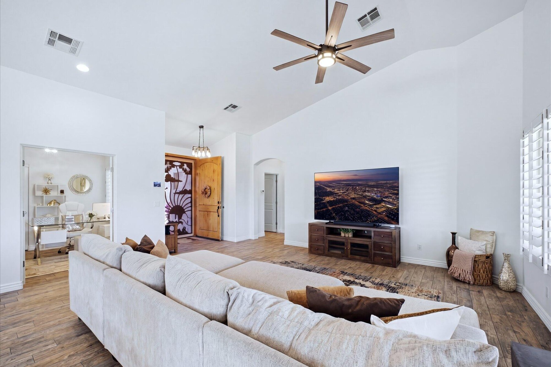  40724 N Central Avenue  Phoenix, AZ - 物件實景