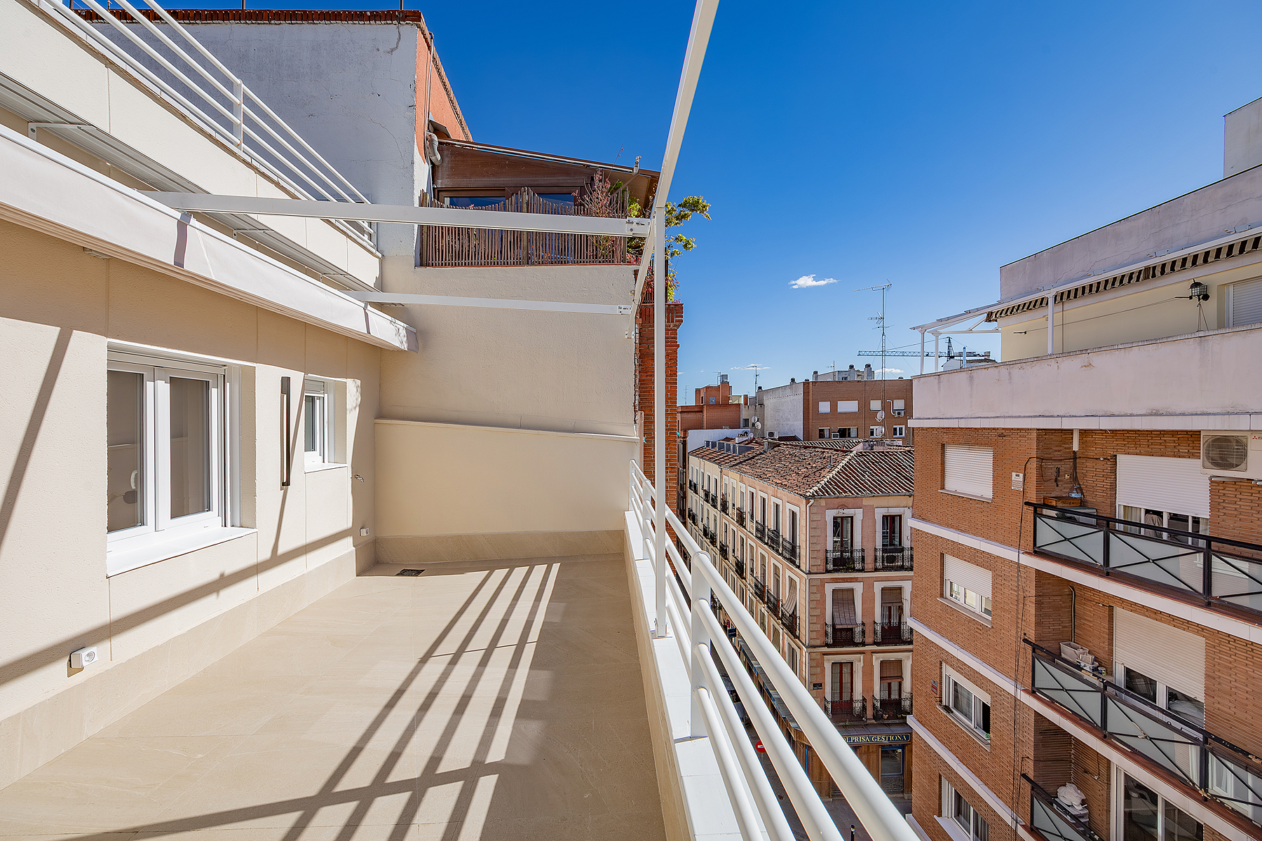  Exclusive renovated Penthouse with terrace near Plaza de Olavide - 物件實景