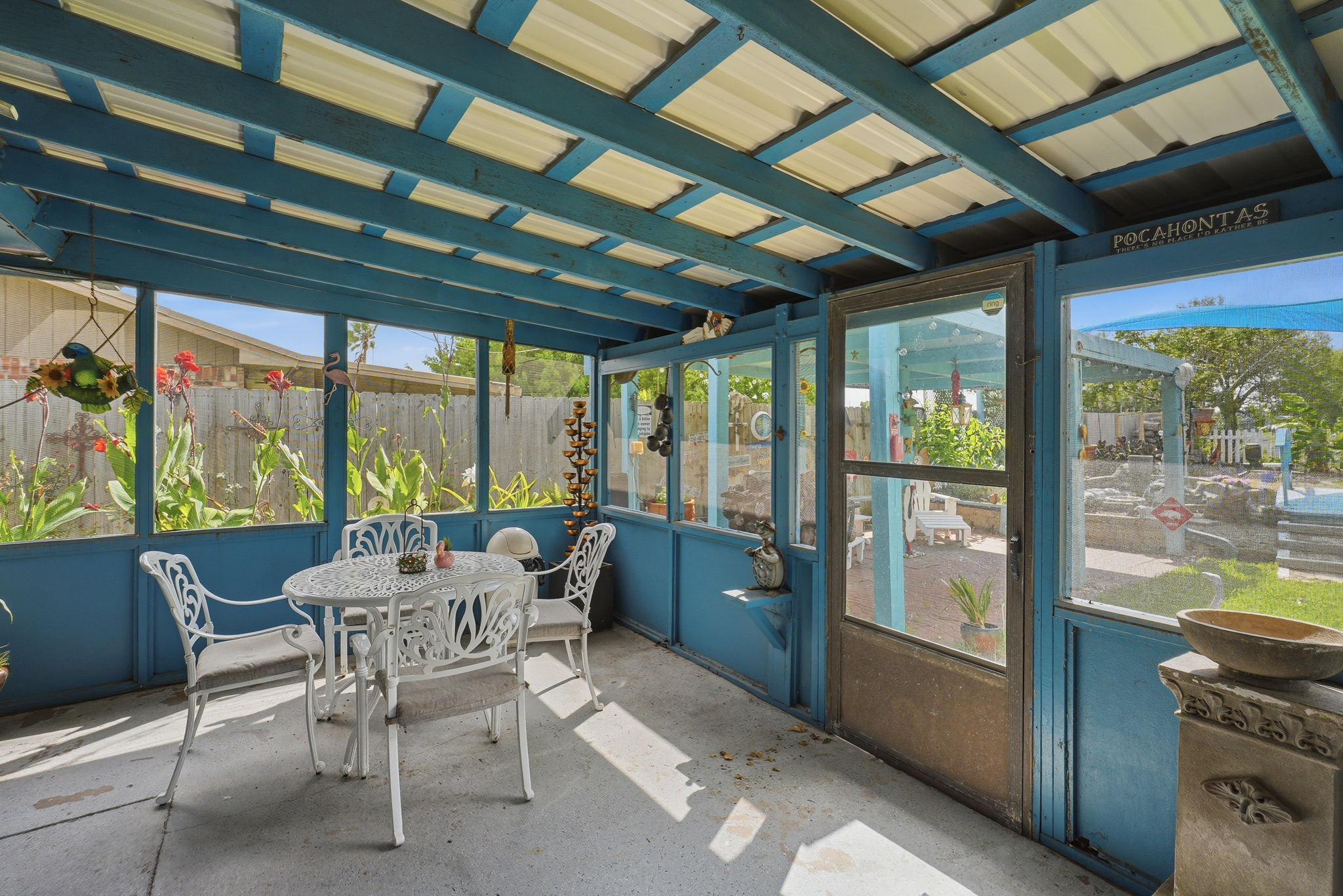  Move-In Ready with Stunning Koi Pond Retreat - 物件實景