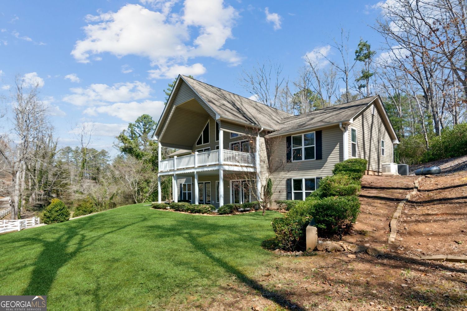 Blairsville, Georgia, 30512, United States, 4 Bedrooms Bedrooms, ,3 BathroomsBathrooms,Residential,For Sale,1858971