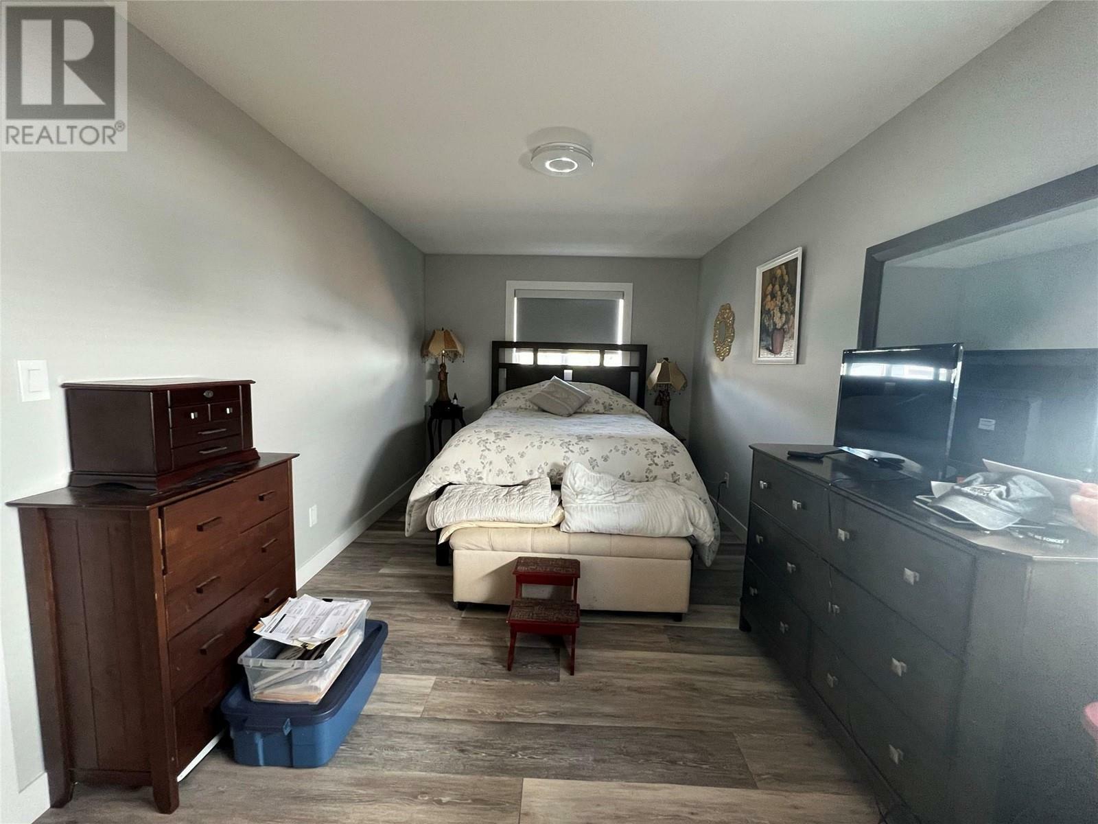 KAMLOOPS, British Columbia, V2B 5N1, CA, 5 Bedrooms Bedrooms, ,3 BathroomsBathrooms,Residential,For Sale,1838666